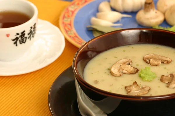 Creme de Mushroom is a soup in which combining the meat and mushroom — Stock Photo, Image