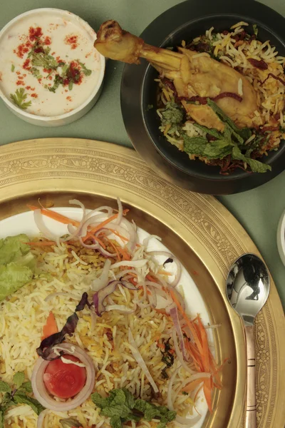 Biryani - egy indiai rizs rizs, a fűszerek, a hús vagy zöldség étel — Stock Fotó