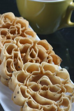 achappam ya da gül kurabiye - Kerala tatlı ve gevrek bir aperatif