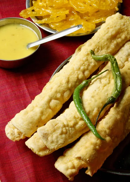 Fafda - A snack from Western Indian state of Gujarat — Stock Photo, Image