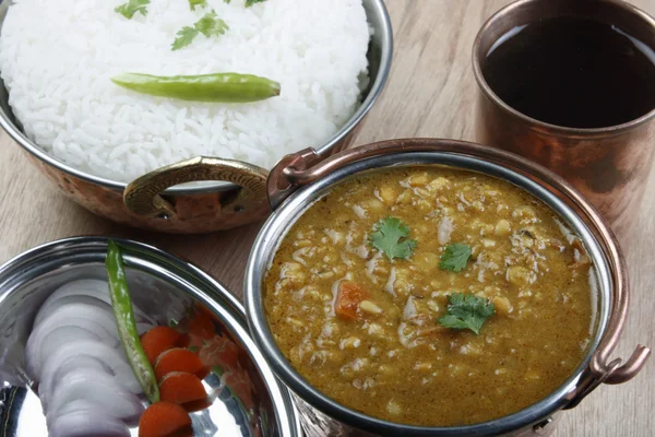 Mixed dal is a combination of lentils and fresh spices — Stock Photo, Image