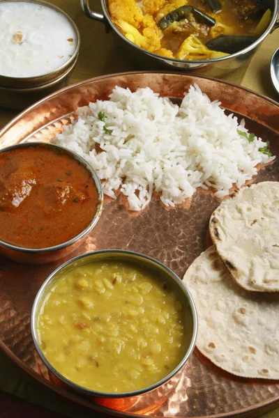 Gujarati tuvar dal - est un plat piquant et doux du gujarat — Stock fotografie