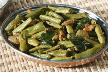 chikkudu kaaya vepudu - Hint vejetaryen bakla kızartmak