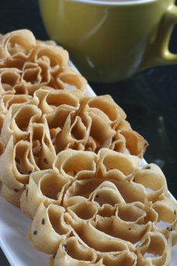 achappam ya da gül kurabiye - Kerala tatlı ve gevrek bir aperatif