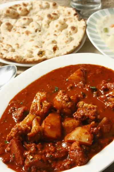 Aloo gobhi ambot is an North Indian Curry made with alu & Cauliflower — Stock Photo, Image