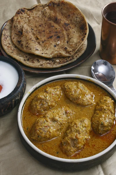 Machh hamton kofta ist ein kaschmirisches Gericht aus frittiertem Hammelfleisch — Stockfoto