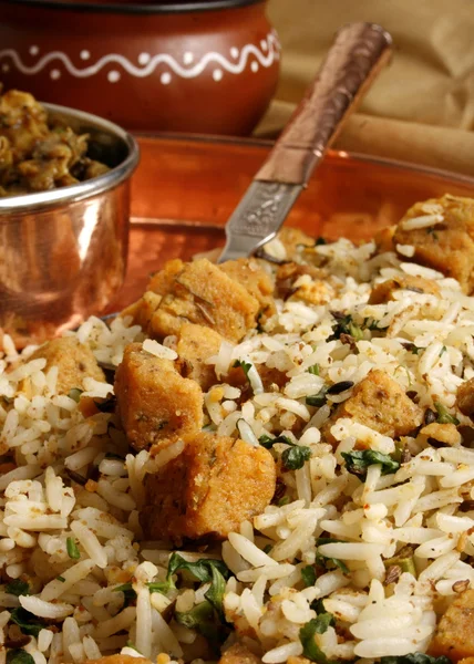 Gatte Ka Pulao - Una preparación de arroz rajasthani — Foto de Stock