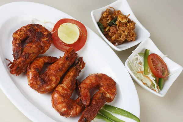 Fried Prawns - A snack from Goa in Western India, made by frying whole tiger prawns — Stock Photo, Image