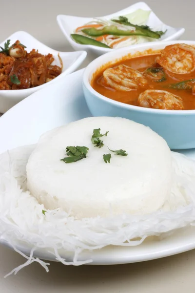 Idli - Steamed rice cakes from South India — Stock Photo, Image