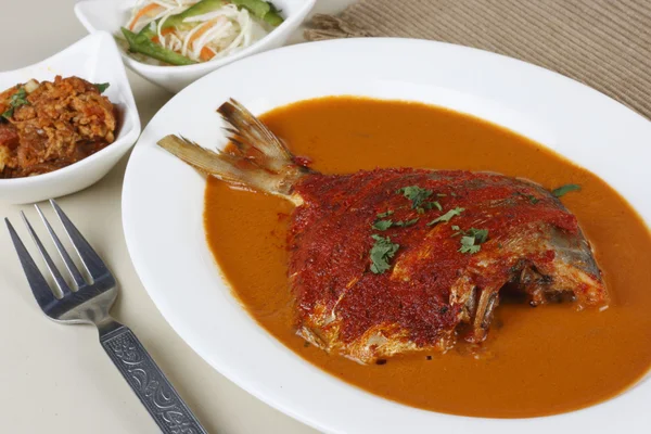 Pomfret Curry - ein Curry aus Pomfret-Fisch in Goa, Westindien. — Stockfoto