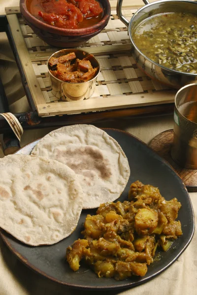 Panch pooran tarkaari - indiska fem spice mix. — Stockfoto