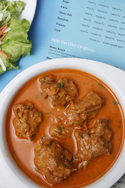 Curry de pollo Nati - un plato hecho de variedad local de pollo en la región de Karavali . — Foto de Stock