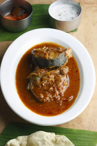 Kerala Fisch-Curry - Fisch in einem würzigen Kokos-Curry — Stockfoto