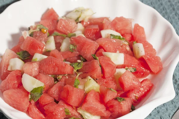 Refreshing watermelon, cucumber and mint salad. — Stock Photo, Image