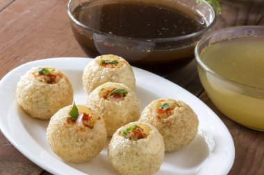 Pani Puri, Golgappe, sohbet madde, Hindistan