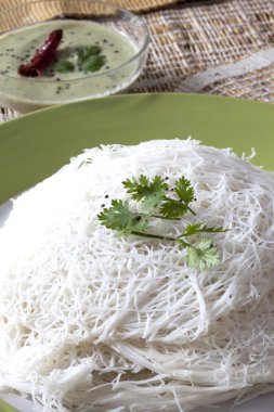 Idiyappam - dize Doldurma hunileri