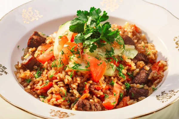 Pilav mit Rindfleisch — Stockfoto