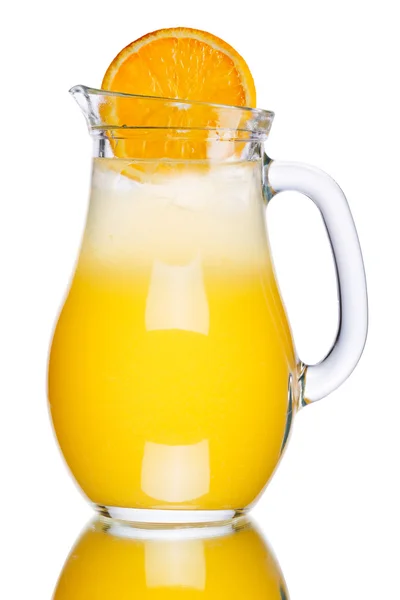 Orangensaft im Krug — Stockfoto