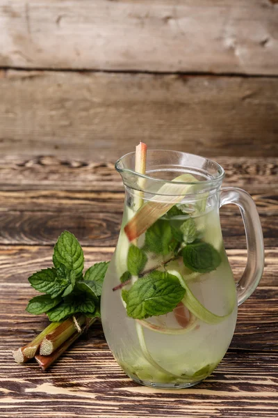 Rhubarb lemonade — Stock Photo, Image