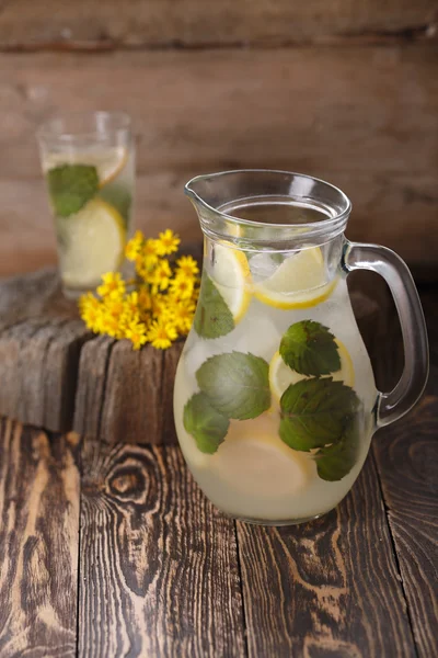 Mint lemonade — Stock Photo, Image