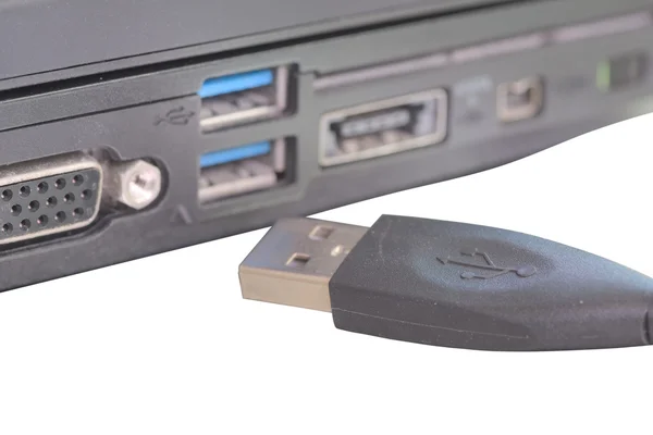 USB-kabel aansluiting discconect van laptop USB-poort — Stockfoto