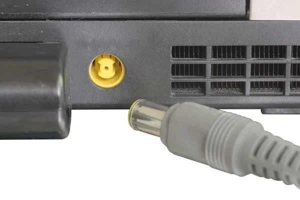 Disconected güç kablosu ile dizüstü bilgisayar