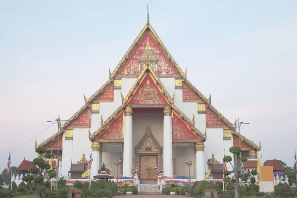 Wihan Mongkhon Bophit i Ayutthaya provinsen i Thailand — Stockfoto