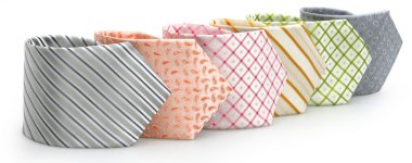 Beyaz arka plan üzerinde bağları 