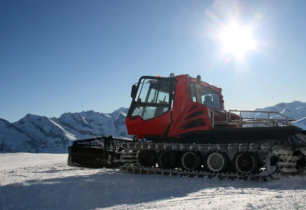 Snö-grooming maskin — Stockfoto