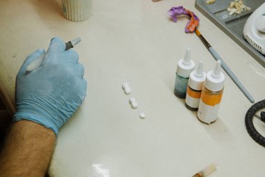 Diş teknisyenliği. Protez üretimi. diş prototipi yapısı