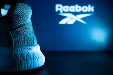 Müthiş tasarım, spor ayakkabıları, spor ayakkabıları için Reebok ayakkabıları.