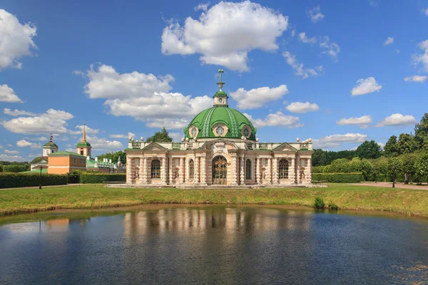 Paviljoen grot — Stockfoto