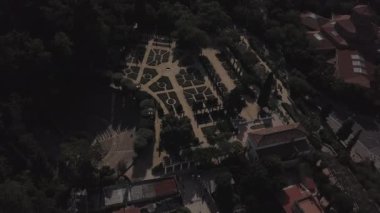 Parktaki amfi tiyatronun en üst görüntüsü