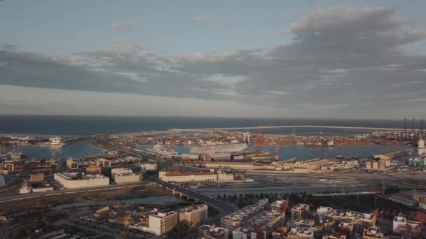 Vista superior do transatlântico no porto Outubro 2019 — Vídeo de Stock