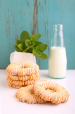 Pudra şekerli kurabiyeler 