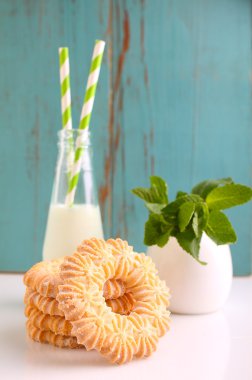 Pudra şekerli kurabiyeler 