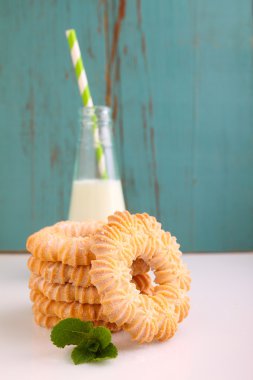 Pudra şekerli kurabiyeler 