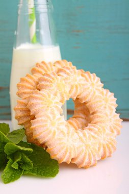 Pudra şekerli kurabiyeler 