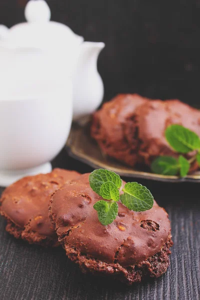 Biscuits au chocolat meringue aux noix — Photo