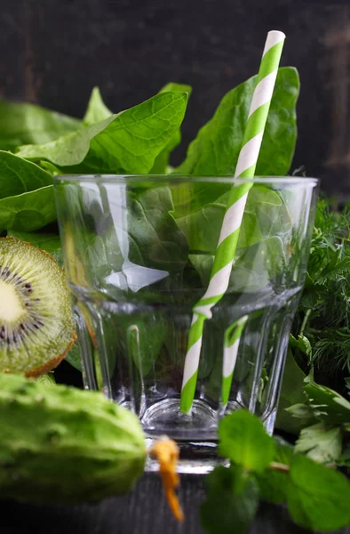 Vaso vacío para batido —  Fotos de Stock