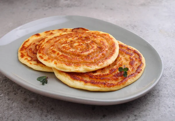 Pancakes Cinnabones Syrup Plate — Stock Photo, Image