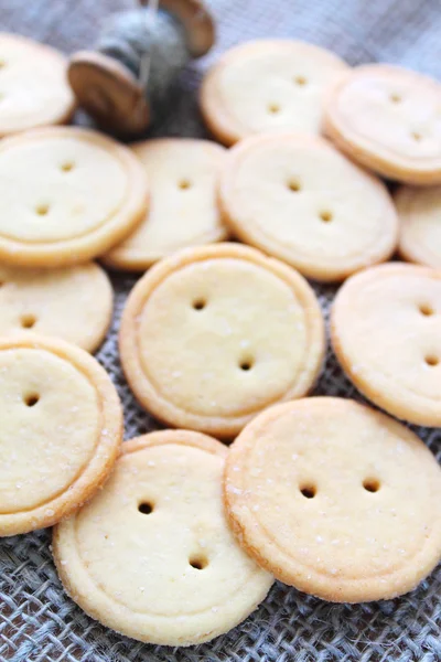 Biscoitos de açúcar em forma de botões — Fotografia de Stock