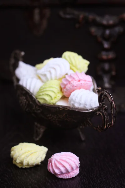 Marshmallow delizioso fresco su un piatto — Foto Stock