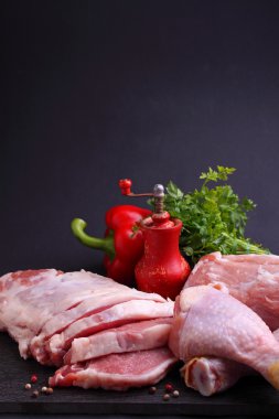 Tavuk, domuz eti, Dana eti