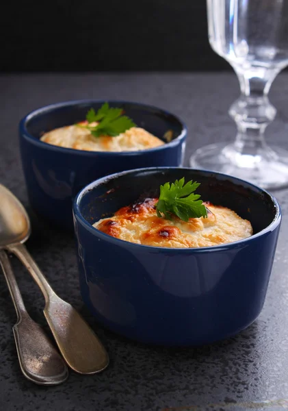 Casserole with cream and cheese — Stock Photo, Image
