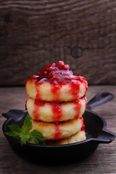 Ricotta pancakes, Syrniki with raspberry