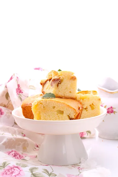 Huisgemaakt gebak, cake met appels — Stockfoto