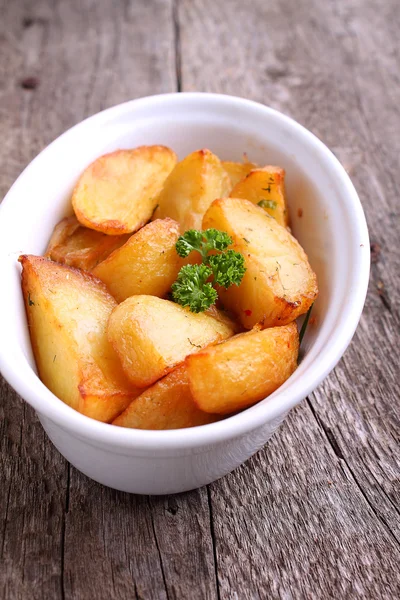 Batatas assadas com especiarias — Fotografia de Stock