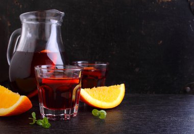 soğuk portakallı kokteyl