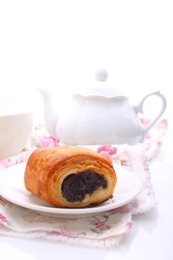 Haşhaş tohumlu çörek